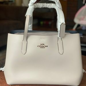 Coach large avenue carryall